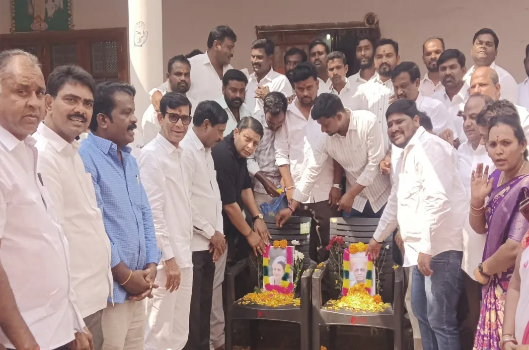 ఇందిరాగాంధీ, సర్దార్ పటేల్‌లకు ఘన నివాళులు