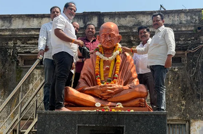 గాంధీజీ ఆశయాలే నేటి తరానికి మార్గదర్శకం