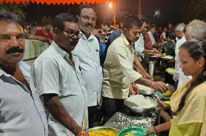గణపతి నవరాత్రి ఉత్సావాల సందర్భంగా మొహాన్న దాన కార్యక్రమాలు