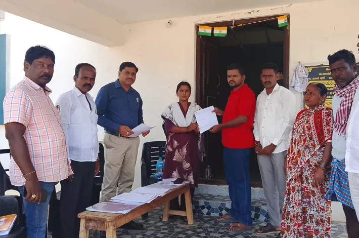 అర్హులైన ప్రతి ఒక్కరికీ ఓటు హక్కు