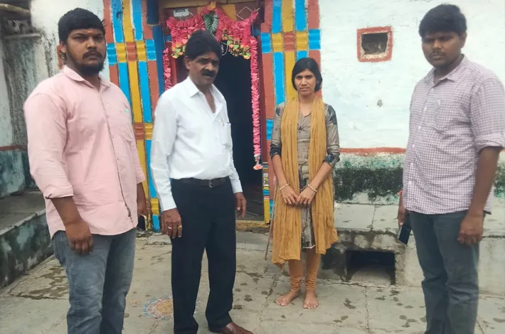 ఆసరా పింఛన్ దరఖాస్తుల పరిశీలన...