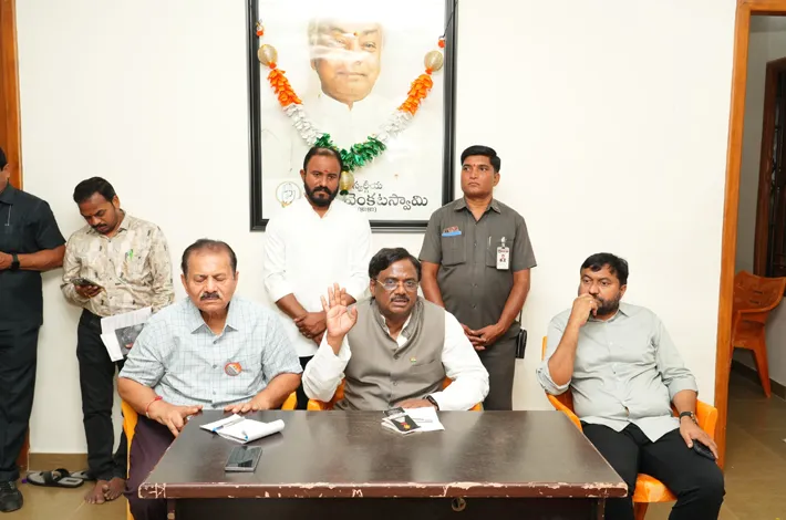 కాంగ్రెస్ తోనే ఆర్టీసీ కార్మికుల హక్కుల పరిరక్షణ
