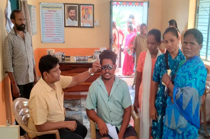 ఉచిత కంటి వైద్య శిబిరం ప్రారంభించిన ఎమ్మెల్యే జారే