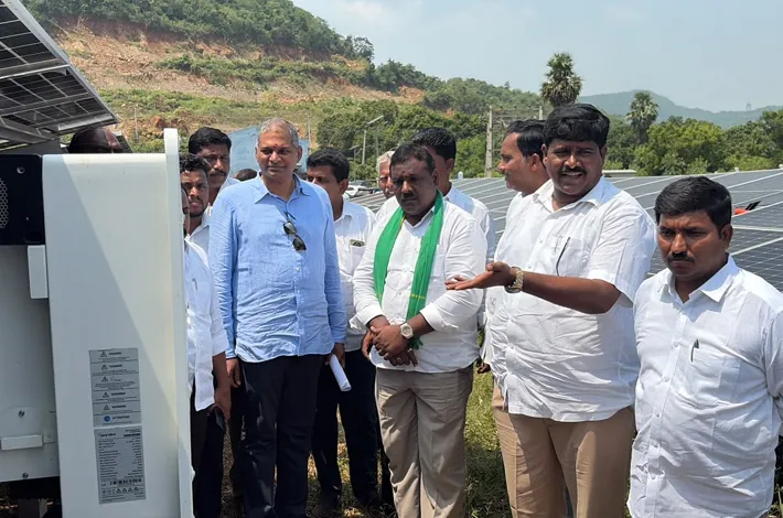 సోలార్ ప్లాంట్ ను సందర్శించిన ఆంధ్రప్రదేశ్ ప్రభుత్వ ప్రతినిధులు