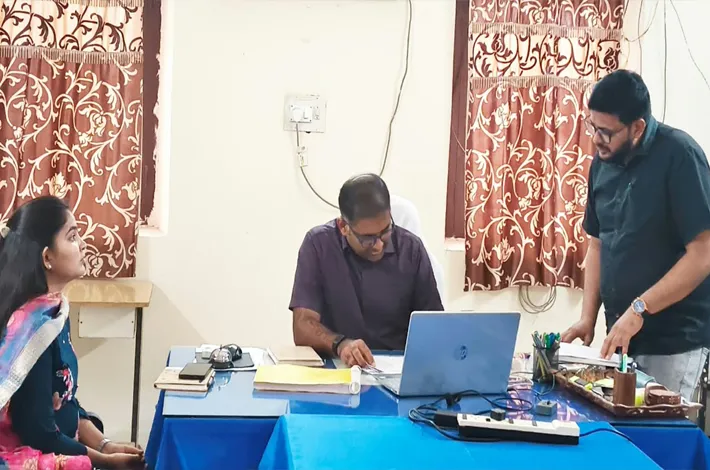 భూ పునఃసర్వే పనులను నిర్ణీత గడువులోగా పూర్తి చేయాలి