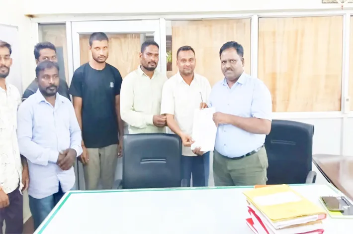 కాంట్రాక్టు కార్మికులకు లాభాల వాటా ఇవ్వాలి