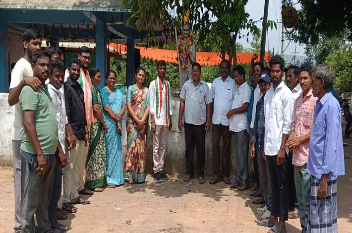 జాతిపితకు ఘన నివాళి!