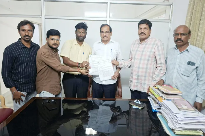 జర్నలిస్టులకు 'ఎస్‌వీఎస్' ఉచిత హెల్త్ మాస్టర్ చెకప్