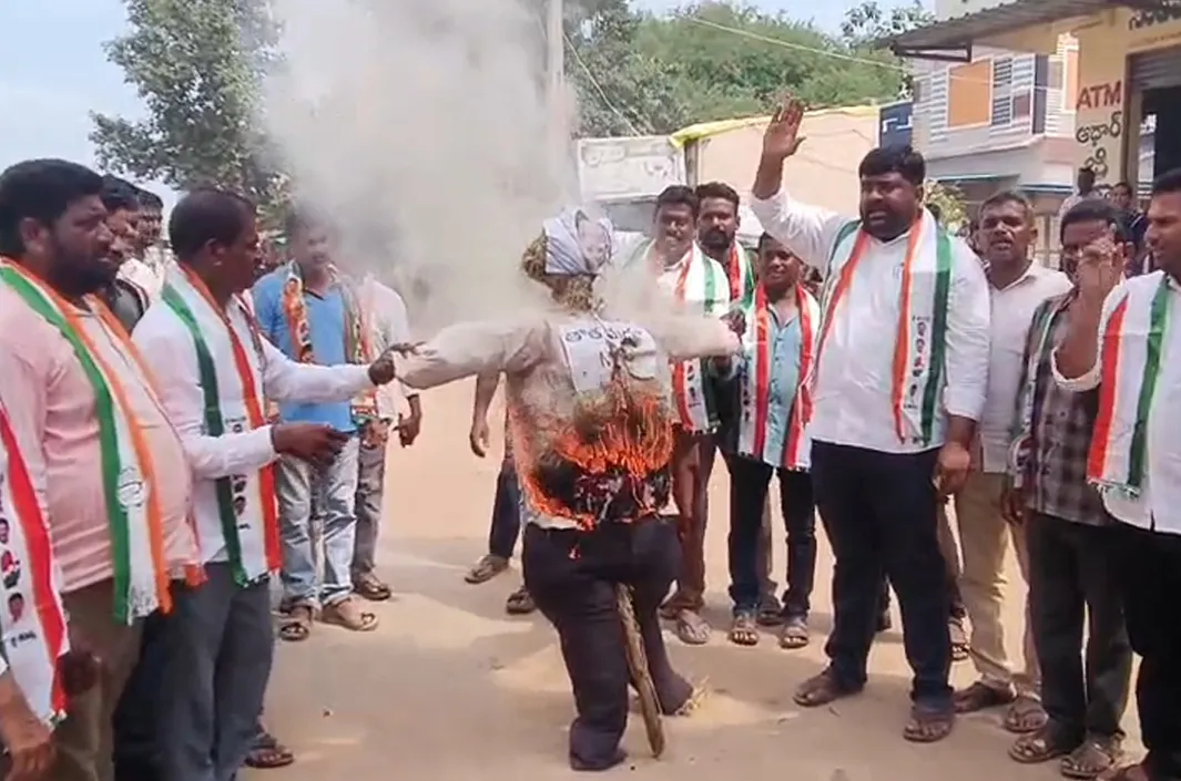 తాతా మధుని తక్షణమే పార్టీ సభ్యత్వం, ఎంఎల్సీగా తొలగించాలి