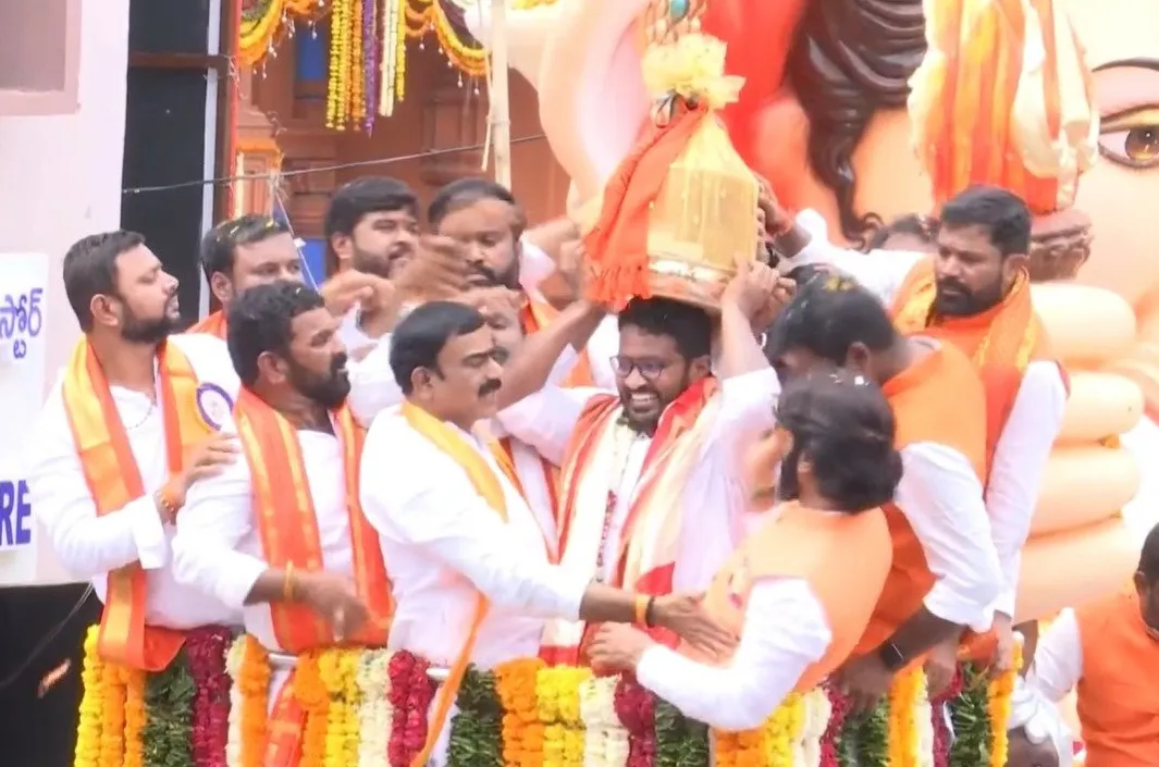 బాలాపూర్ లడ్డూ రికార్డు! ఎవరు దక్కించుకున్నారంటే?