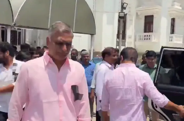 గజ్వేల్‎కు కేటీఆర్, హరీష్ రావు..!