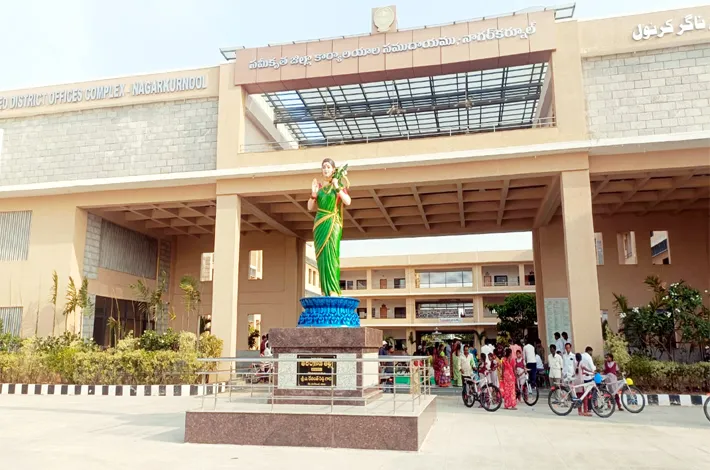 ప్రజా పాలన పట్టాలెక్కేనా..!?