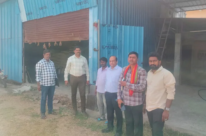 రూ.13 కోట్ల ధాన్యం బకాయిల ఆరోపణలు