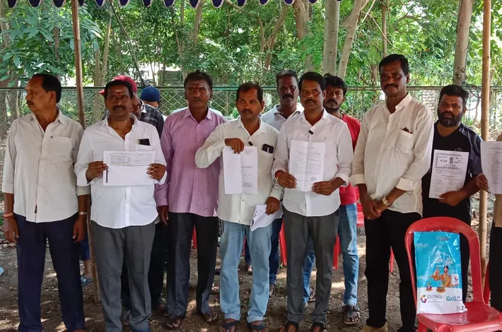 కమ్యూనిటీ హాల్ పనులు వెంటనే ప్రారంభించాలి