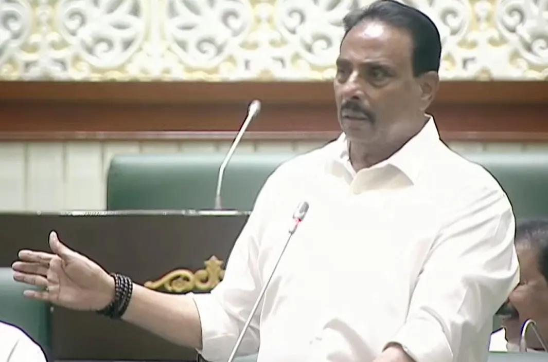 ఇందిరమ్మ ఇళ్లపై ఎమ్మెల్యే దానం సంచలన వ్యాఖ్యలు