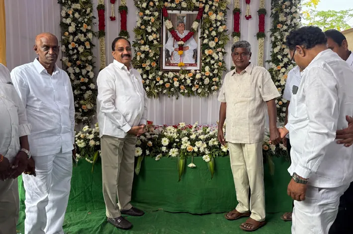 కృష్ణారావు దశదిన కర్మకు తుమ్మల