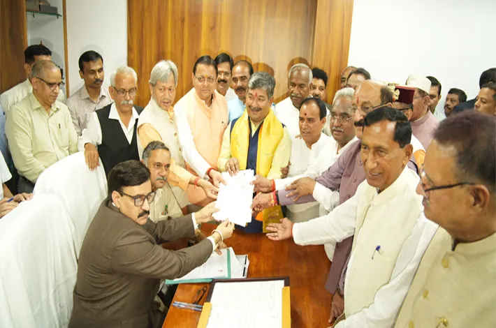 రాజ్యసభ బరిలో దినేష్ ఆర్య.. నామినేషన్ దాఖలు