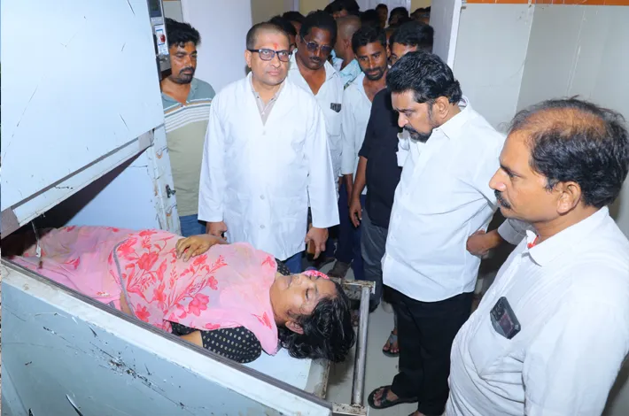 విష్ణు ప్రియ కుటుంబానికి పరామర్శించిన డాక్టర్ మట్టా