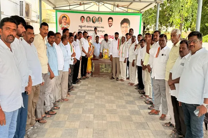 కొండా లక్ష్మణ్ బాపూజీ సేవలు చిరస్మరణీయం