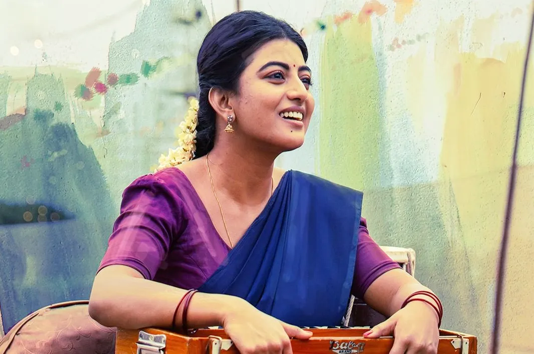 ముందుగా ఆ హీరోయిన్లను అనుకున్నారా?