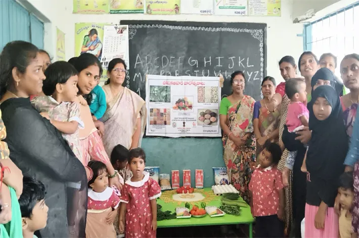 అంగన్వాడీ కేంద్రంలో పోషణ మాసం