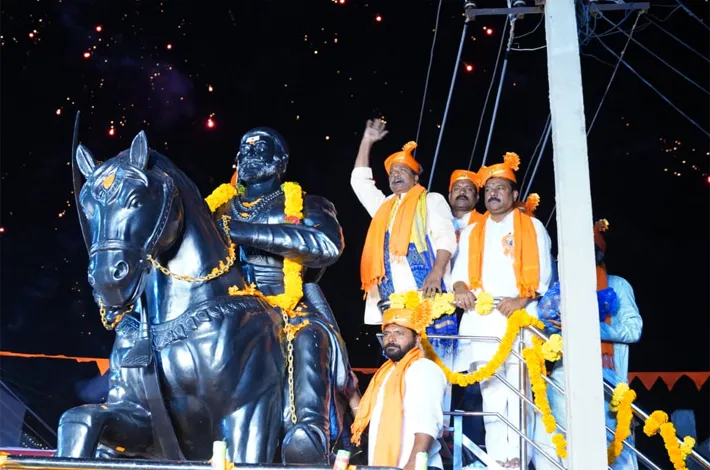 నిర్మల్ లో శివాజీ విగ్రహం ఆవిష్కరణ 