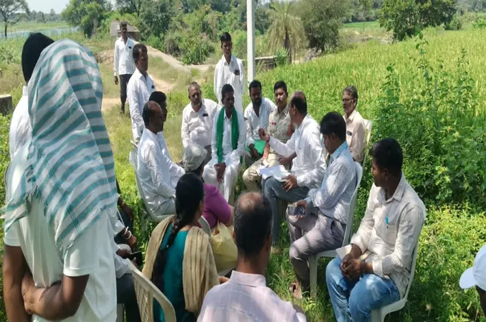 ఫలితాలపై రెండు గ్రామాల చూపు