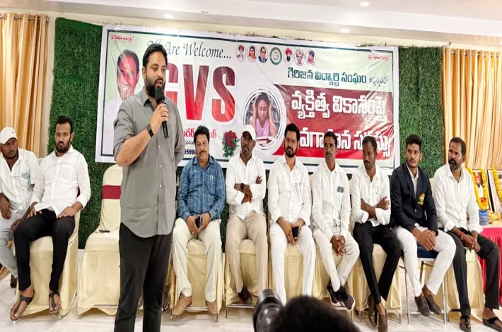 స్పష్టమైన లక్ష్యంతో అడుగులు వేయాలి 
