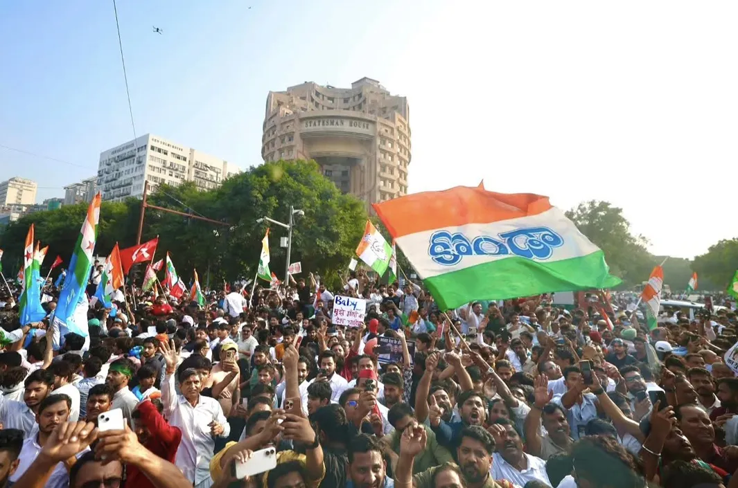 కాంగ్రెస్‌లో కొత్త చిచ్చు.. కొండా వర్గం హల్‌చల్