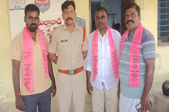 సీతక్క టూర్‌తో గులాబీ నేతల అరెస్టులు