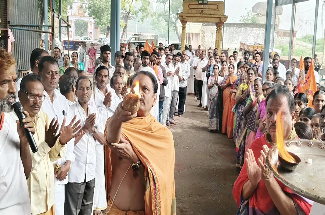 నాచగిరి ప్రదక్షిణలో మారుమోగిన ‘నమో నారసింహ’ నామస్మరణ