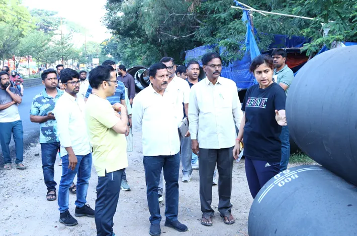 ఆక్రమణలకు చెక్.. రహదారులకు ఊపిరి!