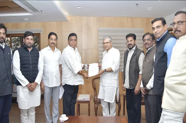 రైల్వే వర్క్ షాప్ ఏర్పాటు చేయాలి 