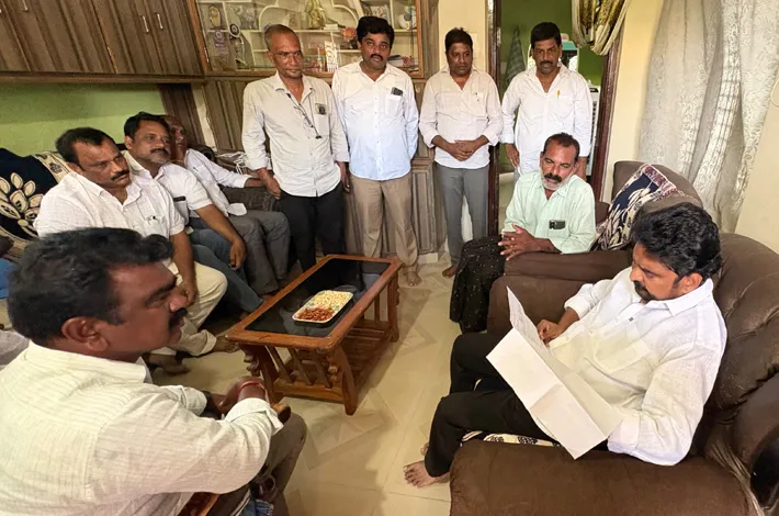 కాంగ్రెస్ నేతలను పరామర్శించిన డాక్టర్ మట్టా 