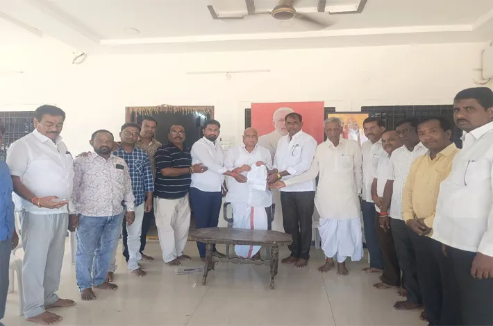 ఆలయానికి 5 లక్షల నిధులు
