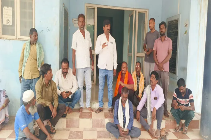 మున్సిపల్ కార్మికులకు మూలవేతనం 30 వేలు వెంటనే అమలు చేయాలి