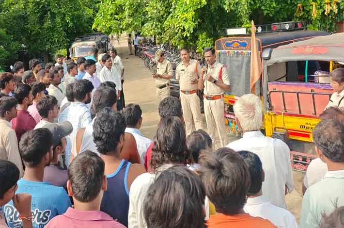 కోట కె గ్రామంలో కమ్యూనిటీ కాంట్రాక్ట్... 47ద్విచక్ర వాహనాలు స్వాధీనం