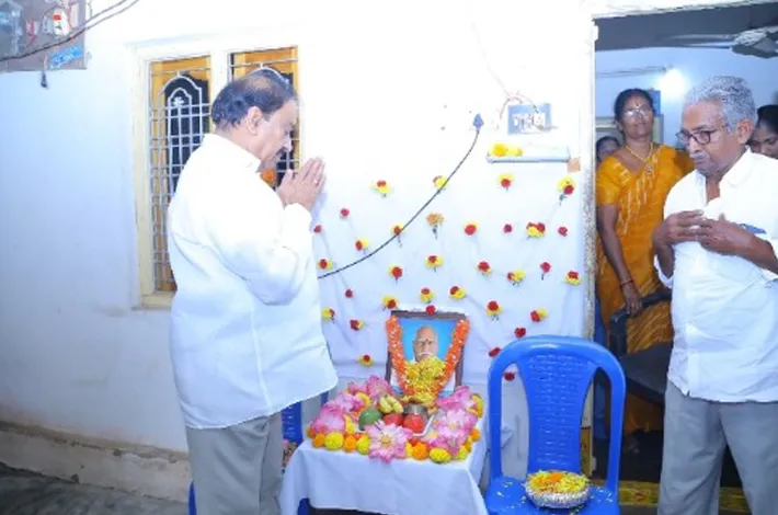 మధుసూదన్ రావు దశదిన కర్మల్లో మంత్రి తుమ్మల