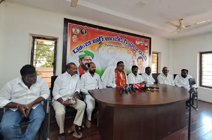 సీఈసీ రాజీనామా చేయాలి