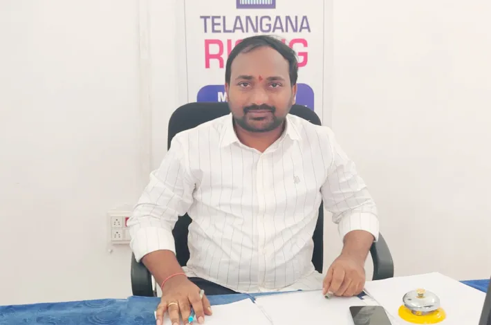 అర్హులైన బీసీ మహిళలకు ఉచితంగా కుట్టు మిషన్లు