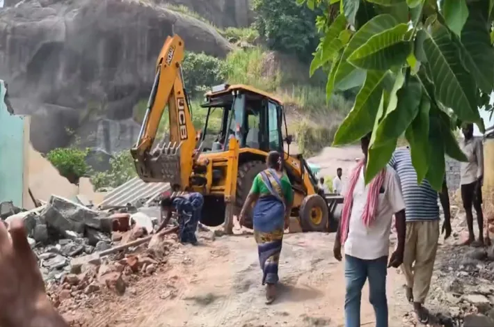 హైడ్రా బుల్డోజర్ ఎంట్రీ