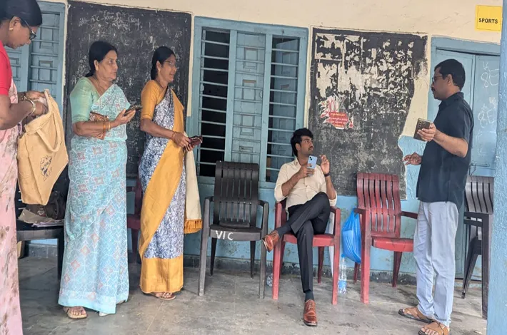 అర్హులైన ప్రతి ఒక్కరికి ఓటరు జాబితాలో ఉండే విధంగా చూడాలి