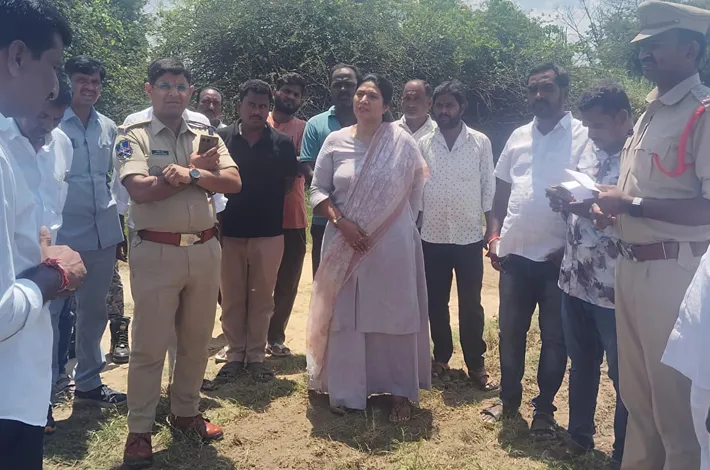 శాంతియుత వాతావరణం లో వినాయక నిమజ్జనాలు నిర్వహించాలి