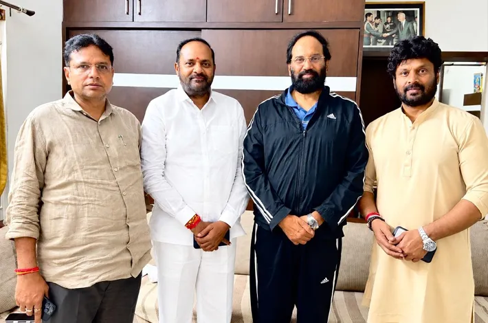 సాగునీటి కోసం మంత్రి ఉత్తమ్ కుమార్ రెడ్డిని కలిసిన ప్రభుత్వ విప్ విజయరమణ రావు