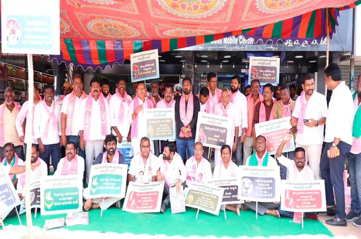కాంగ్రెస్ పాలనలో ప్రజలకు కష్టాలే..