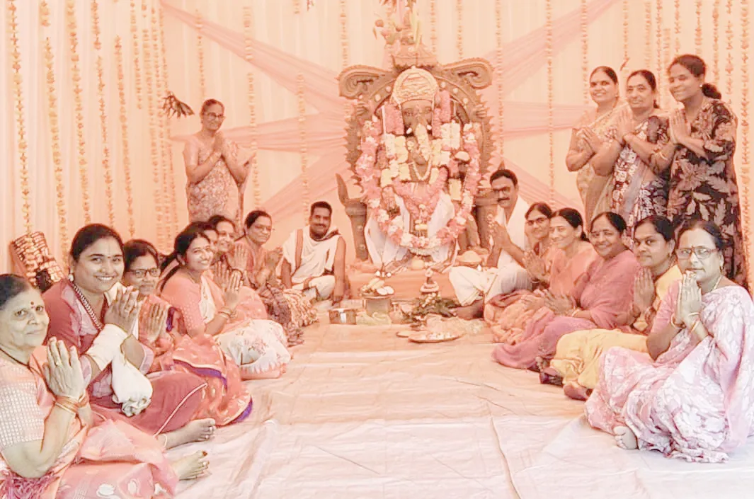 గణనాథుడి ఆశీస్సులు అందరిపై ఉండాలి