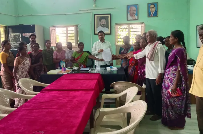 అంగన్వాడీ ఆయా పోస్ట్ స్థానికులకు కేటాయించాలి