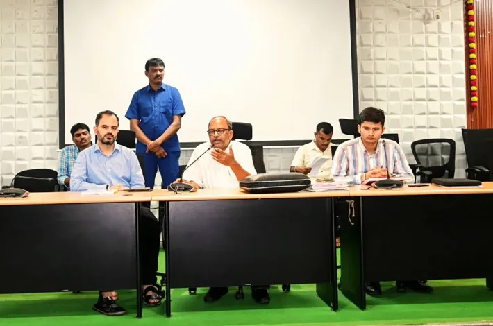 భూసేకరణ చట్టబద్ధంగా చేపట్టాలి