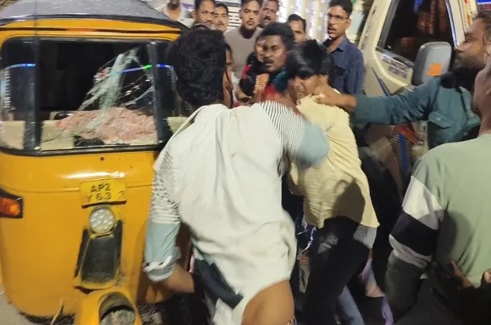 ఘర్షణలకు కేరాఫ్‎గా మారుతున్న మణుగూరు