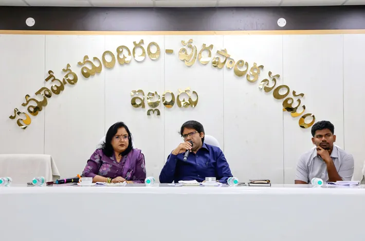 అర్హుల ఓటు హక్కుకు భంగం కలగొద్దు!